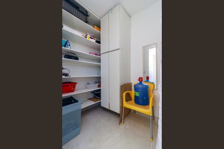 Apartamento à venda com 76m², 2 quartos e 2 vagasÁrea de Serviço - Despensa