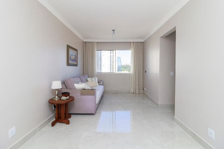 Apartamento à venda com 76m², 2 quartos e 2 vagasSala