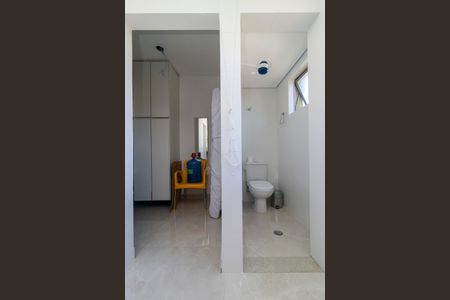 Apartamento à venda com 76m², 2 quartos e 2 vagasÁrea de Serviço