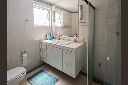 Apartamento à venda com 110m², 3 quartos e 2 vagasQuarto 1 Banheiro