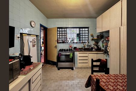 Casa à venda com 128m², 3 quartos e 1 vaga Casa à venda com 128m², 3 quartos e 1 vagaCozinha