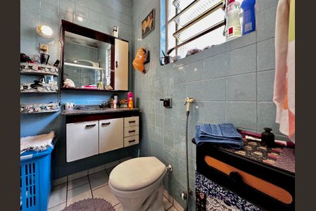 Casa à venda com 128m², 3 quartos e 1 vaga Casa à venda com 128m², 3 quartos e 1 vagaBanheiro Social