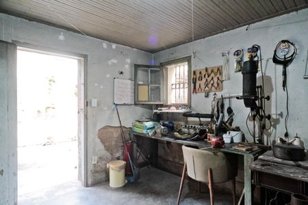 Casa à venda com 270m², 2 quartos e sem vaga Casa à venda com 270m², 2 quartos e sem vagaEdícula