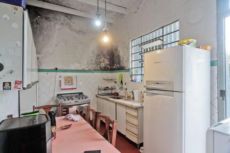 Casa à venda com 270m², 2 quartos e sem vaga Casa à venda com 270m², 2 quartos e sem vagaCozinha