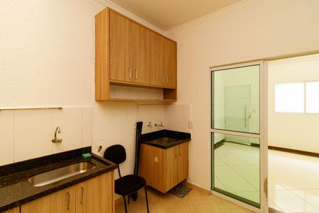 Casa de condomínio à venda com 100m², 3 quartos e 1 vagaÁrea de Serviço e Lazer