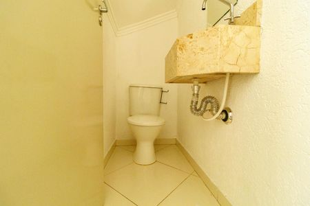 Casa de condomínio à venda com 100m², 3 quartos e 1 vagaLavabo