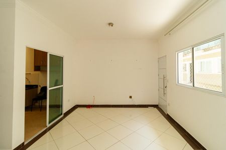 Casa de condomínio à venda com 100m², 3 quartos e 1 vagaSala