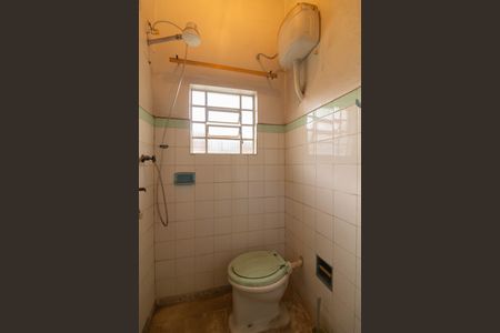 Casa à venda com 224m², 4 quartos e 4 vagasBanheiro de serviço