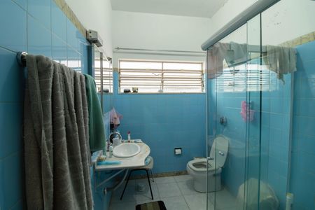 Casa à venda com 224m², 4 quartos e 4 vagasBanheiro 2