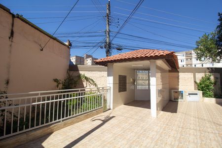 Apartamento para alugar com 56m², 3 quartos e 1 vagaÁrea comum
