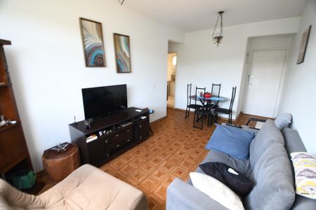 Apartamento à venda com 79m², 2 quartos e 1 vagaSala