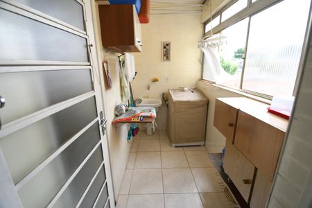 Apartamento à venda com 79m², 2 quartos e 1 vagaÁrea de Serviço
