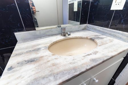 Apartamento para alugar com 53m², 2 quartos e 1 vagaBanheiro