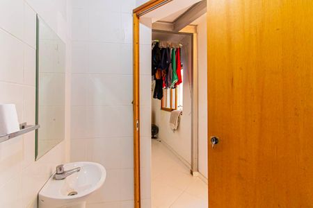 Casa à venda com 308m², 3 quartos e 2 vagasLavabo