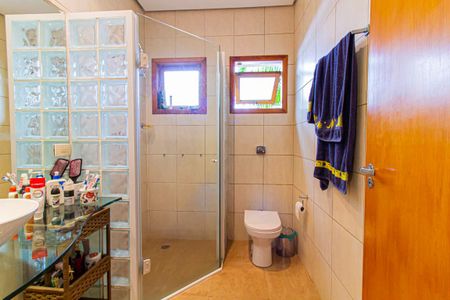 Casa à venda com 308m², 3 quartos e 2 vagasBanheiro