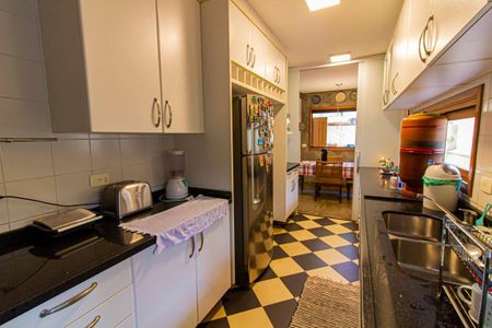 Casa à venda com 308m², 3 quartos e 2 vagasCozinha