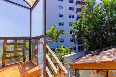 Casa à venda com 308m², 3 quartos e 2 vagasVaranda