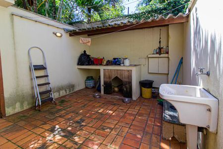 Casa à venda com 308m², 3 quartos e 2 vagasÁrea externa