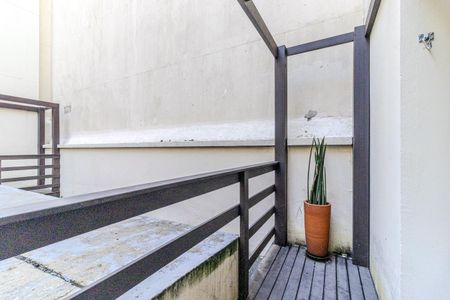 Studio para alugar com 27m², 1 quarto e sem vaga Studio para alugar com 27m², 1 quarto e sem vagaVaranda