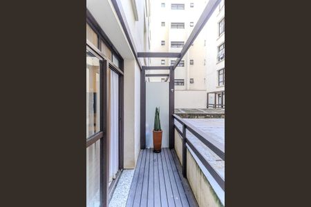 Studio para alugar com 27m², 1 quarto e sem vaga Studio para alugar com 27m², 1 quarto e sem vagaVaranda