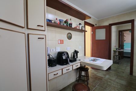 Apartamento para alugar com 138m², 3 quartos e 2 vagas Apartamento para alugar com 138m², 3 quartos e 2 vagasCozinha