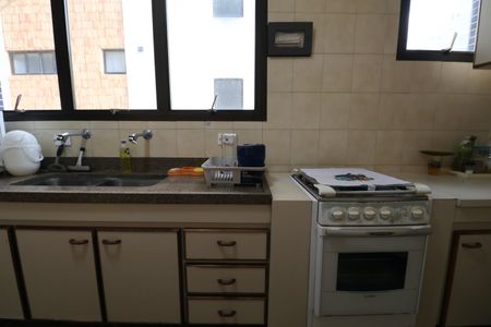 Apartamento para alugar com 138m², 3 quartos e 2 vagas Apartamento para alugar com 138m², 3 quartos e 2 vagasCozinha