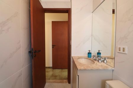 Apartamento para alugar com 138m², 3 quartos e 2 vagas Apartamento para alugar com 138m², 3 quartos e 2 vagasBanheiro Social