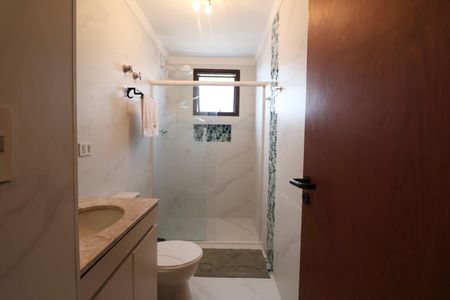 Apartamento para alugar com 138m², 3 quartos e 2 vagas Apartamento para alugar com 138m², 3 quartos e 2 vagasBanheiro Social