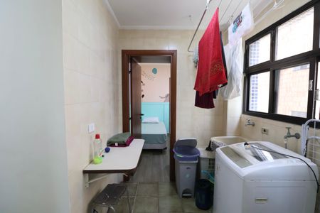 Apartamento para alugar com 138m², 3 quartos e 2 vagas Apartamento para alugar com 138m², 3 quartos e 2 vagasÁrea de Serviço