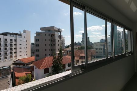 Apartamento à venda com 130m², 4 quartos e 3 vagasVista Sala