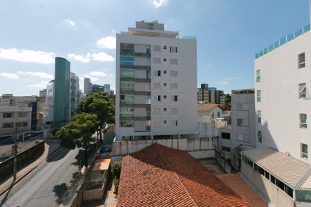 Apartamento à venda com 130m², 4 quartos e 3 vagasVista Suite 2