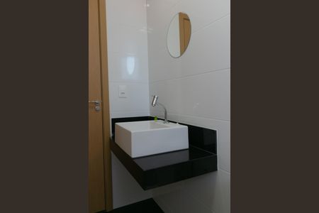 Apartamento à venda com 130m², 4 quartos e 3 vagasBanheiro Deme Suite