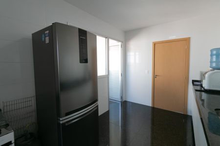 Apartamento à venda com 130m², 4 quartos e 3 vagasCozinha