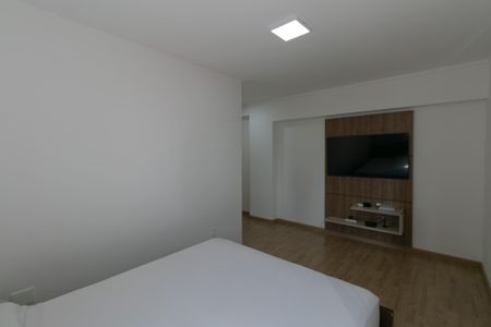 Apartamento à venda com 130m², 4 quartos e 3 vagasSuite 2