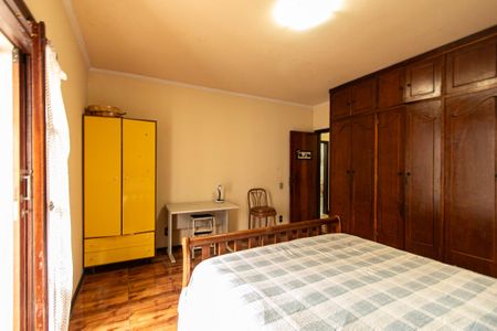 Casa para alugar com 150m², 4 quartos e 6 vagas Casa para alugar com 150m², 4 quartos e 6 vagasSuíte