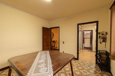 Casa para alugar com 150m², 4 quartos e 6 vagas Casa para alugar com 150m², 4 quartos e 6 vagasCopa