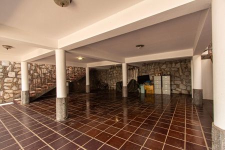 Casa para alugar com 150m², 4 quartos e 6 vagas Casa para alugar com 150m², 4 quartos e 6 vagasGaragem