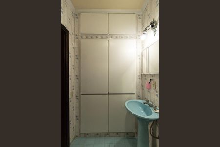 Casa para alugar com 150m², 4 quartos e 6 vagas Casa para alugar com 150m², 4 quartos e 6 vagasBanheiro Suíte