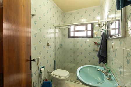 Casa para alugar com 150m², 4 quartos e 6 vagas Casa para alugar com 150m², 4 quartos e 6 vagasBanheiro Social