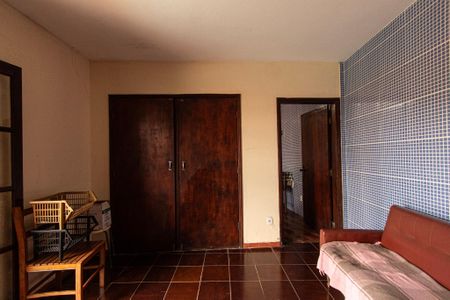 Casa para alugar com 150m², 4 quartos e 6 vagas Casa para alugar com 150m², 4 quartos e 6 vagasQuarto Edícula