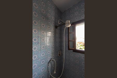 Casa para alugar com 150m², 4 quartos e 6 vagas Casa para alugar com 150m², 4 quartos e 6 vagasBanheiro Edícula