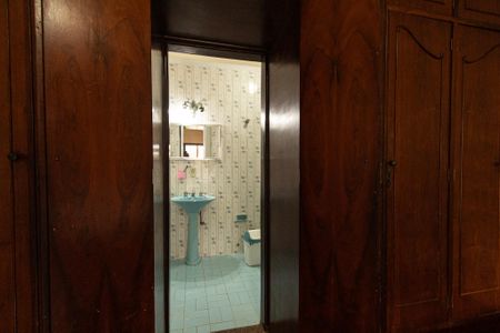 Casa para alugar com 150m², 4 quartos e 6 vagas Casa para alugar com 150m², 4 quartos e 6 vagasBanheiro Suíte