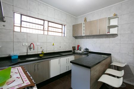 Casa à venda com 300m², 4 quartos e 7 vagas Casa à venda com 300m², 4 quartos e 7 vagasCozinha