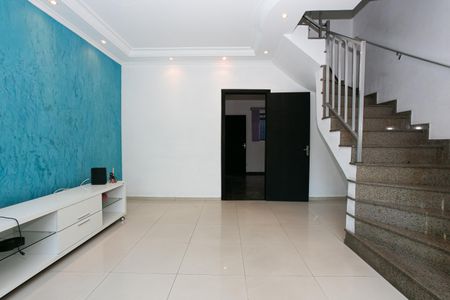 Casa à venda com 300m², 4 quartos e 7 vagas Casa à venda com 300m², 4 quartos e 7 vagasSala 1