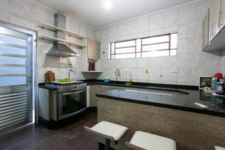 Casa à venda com 300m², 4 quartos e 7 vagas Casa à venda com 300m², 4 quartos e 7 vagasCozinha