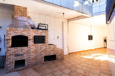 Casa à venda com 300m², 4 quartos e 7 vagas Casa à venda com 300m², 4 quartos e 7 vagasChurrasqueira