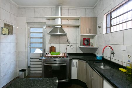 Casa à venda com 300m², 4 quartos e 7 vagas Casa à venda com 300m², 4 quartos e 7 vagasCozinha