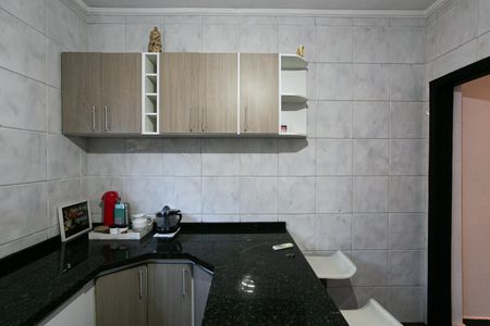 Casa à venda com 300m², 4 quartos e 7 vagas Casa à venda com 300m², 4 quartos e 7 vagasCozinha