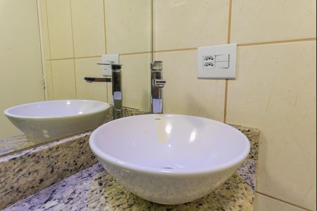 Apartamento para alugar com 119m², 2 quartos e 1 vaga Apartamento para alugar com 119m², 2 quartos e 1 vagaBanheiro