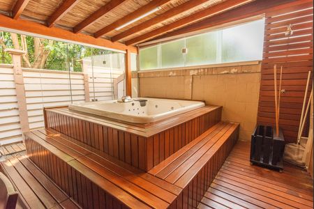 Apartamento para alugar com 119m², 2 quartos e 1 vaga Apartamento para alugar com 119m², 2 quartos e 1 vagaOfurô